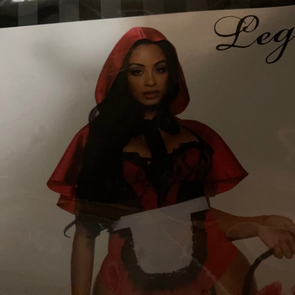 New red riding hood costume size large leg Avenue never worn